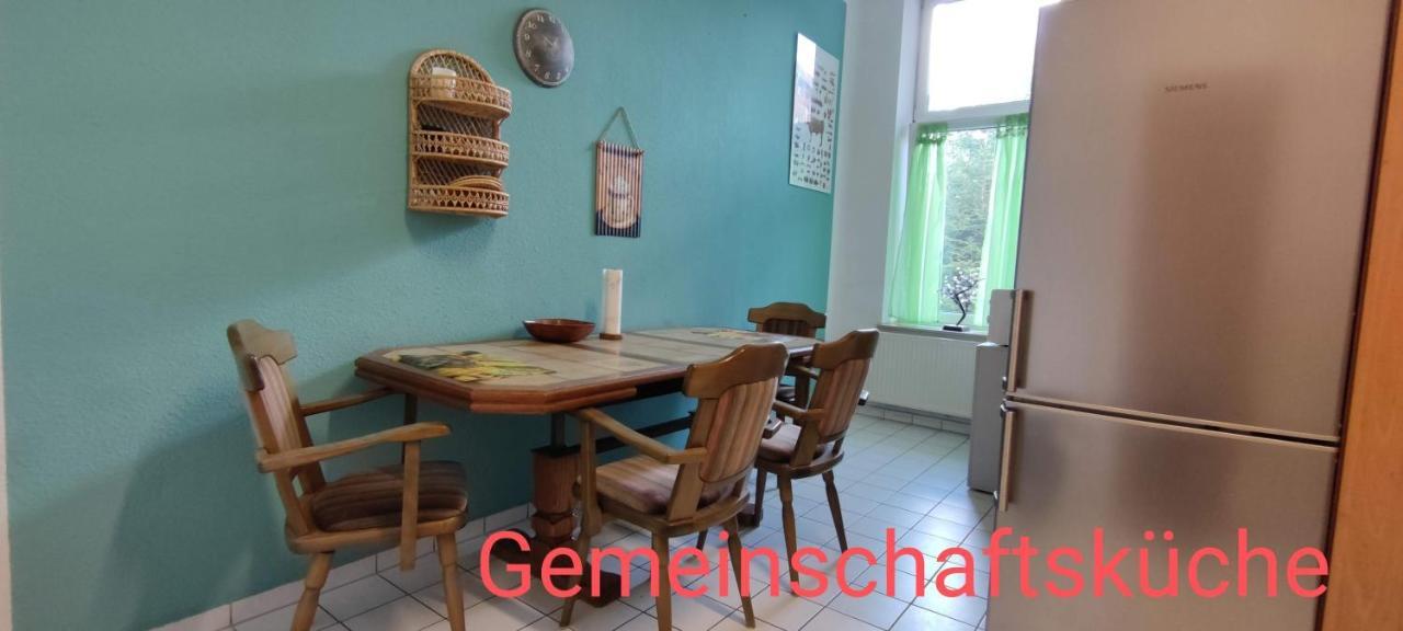 Unterkunft Einfach Und Zentral แอร์ฟวร์ท ภายนอก รูปภาพ